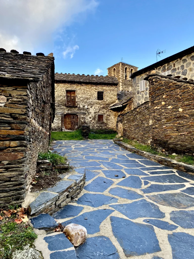 Campillo de Ranas Pueblos Negros Guadalajara