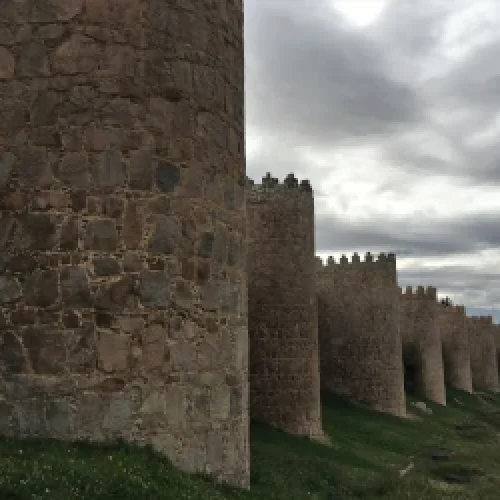 Visitando Ávila, la ciudad amurallada